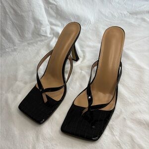 Black Croc-Embossed Patent Square Toe Thong Mule Heels Stiletto Size 11.5-12
